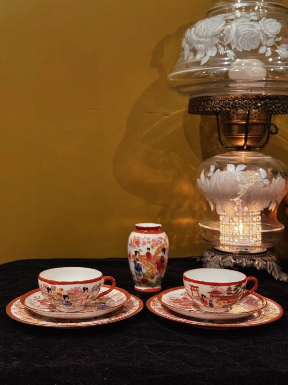 Vintage Japanese Hand Painted Geisha Pagoda Teacup Lot 7pc
